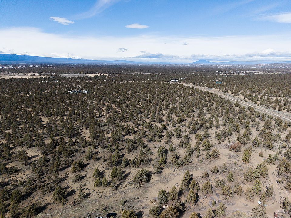 1st image of 63805 Cricketwood Rd