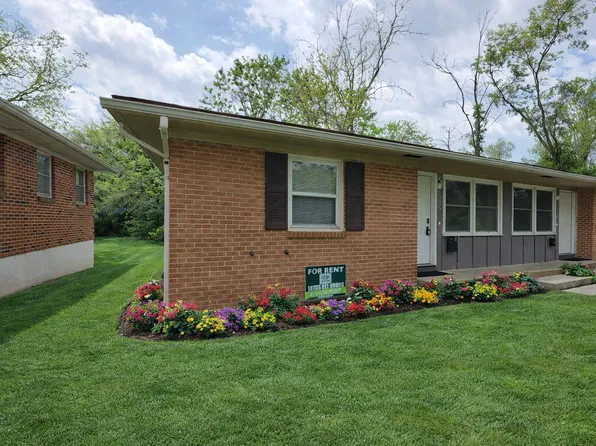 10323 E 18th St S, Independence, MO 64052