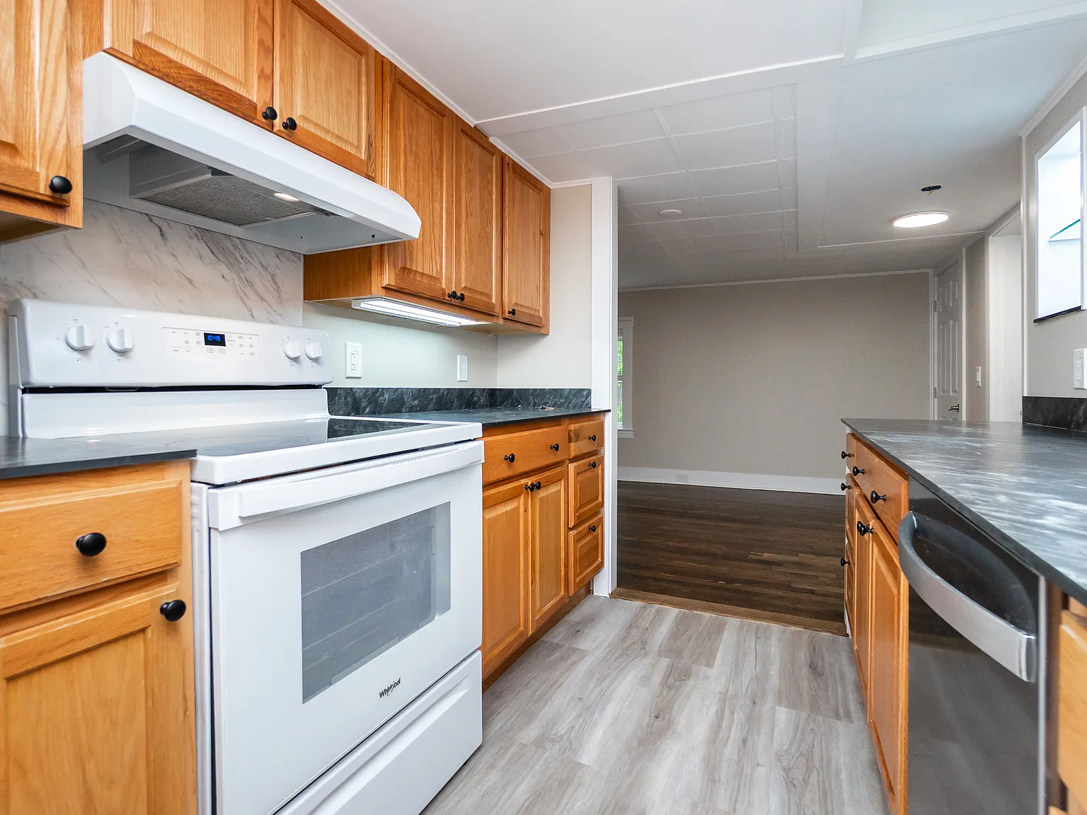 1 bed, 600 sqft, $2,075 — Photo 2