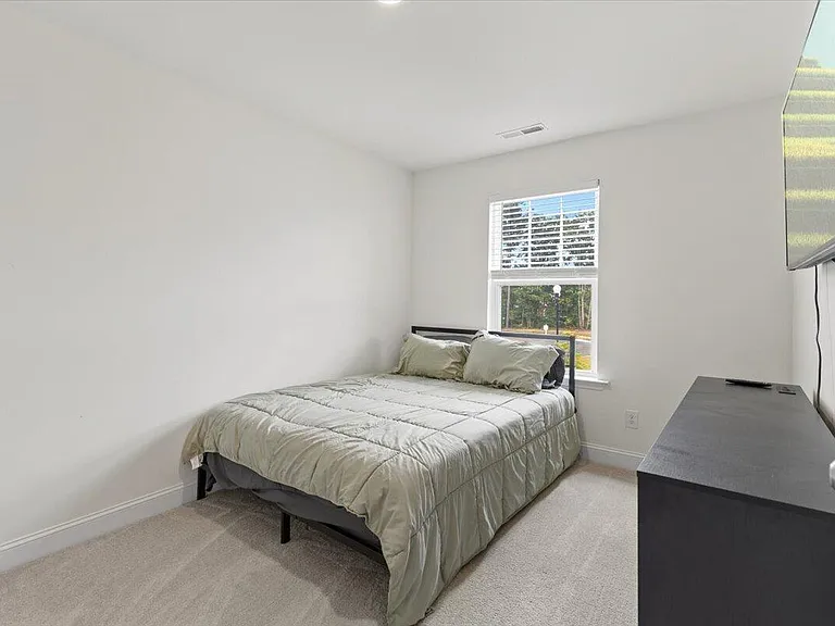 702 Ridge Cliff Ln — Photo 7