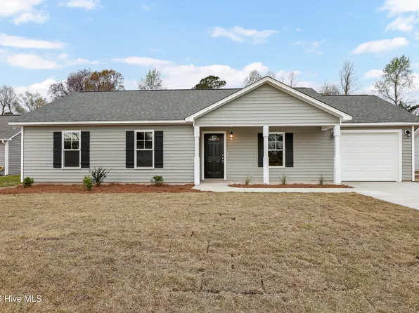 506 Hadnot Avenue, Maysville, NC 28555