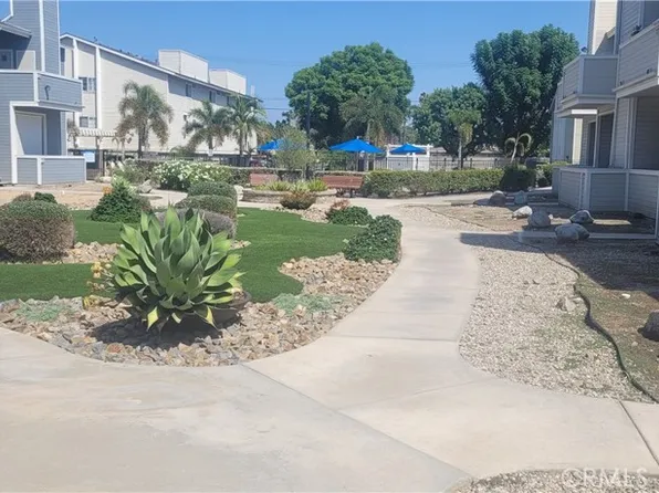 777 S Citrus Ave APT 142, Azusa, CA 91702