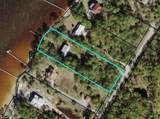 365 E Bay Dr, Eastpoint, FL 32328