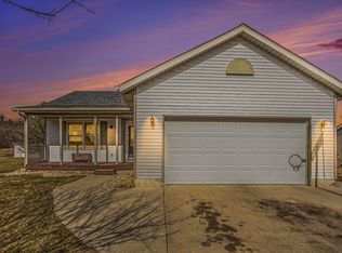 713 E Charles St, Hastings, MI