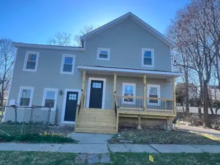 1 Brown Ave #B — Photo 1