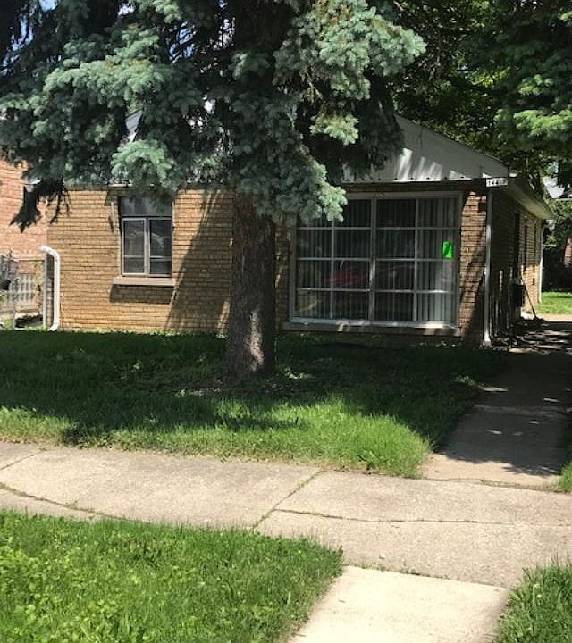 1st image of 14417 Emerald Ave
