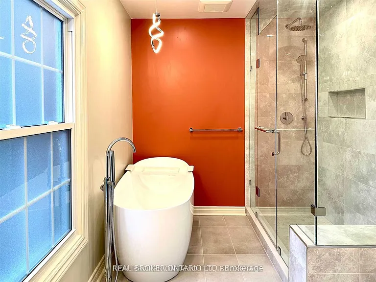 2524 King Richards Pl — Photo 15
