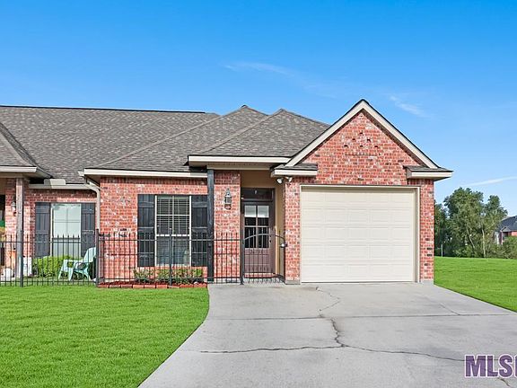 4th image of 26758 Palmetto Lake Ct E