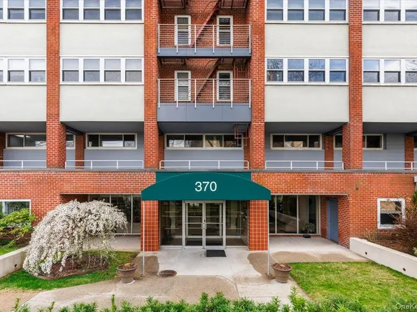 370 Westchester Avenue #5C, Port Chester, NY 10573