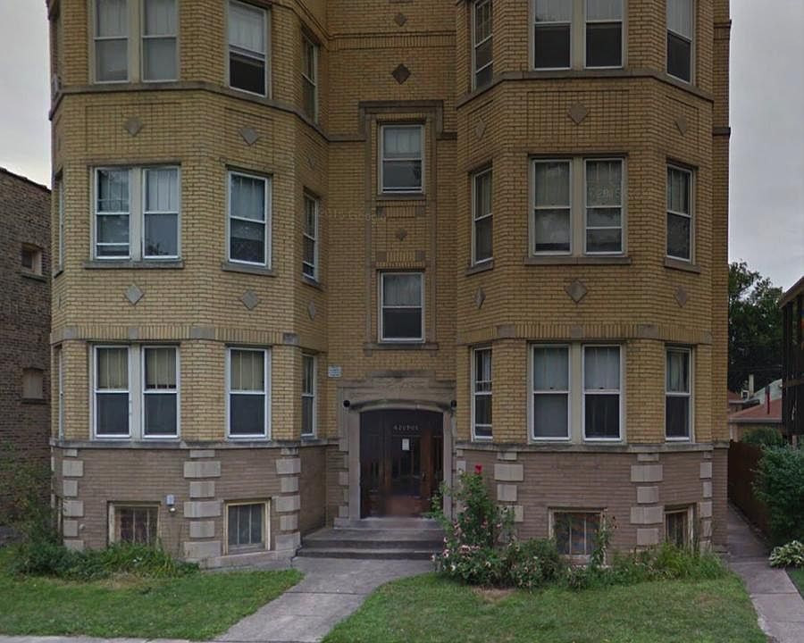 1st image of 4207 N Francisco Ave