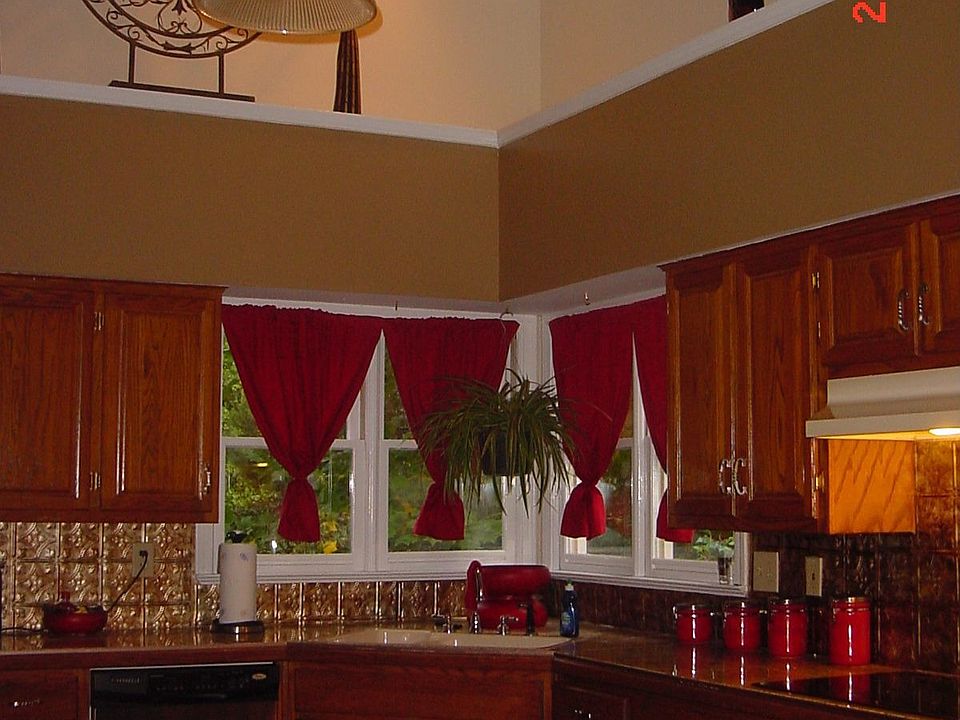 Kitchen - granite countertops