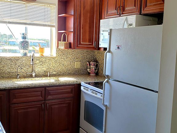 2nd image of 300 Village Green Cir #301