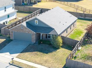 12004 E 110th Pl N, Owasso, OK 74055