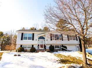 42 Dana Dr, Bangor, ME 04401