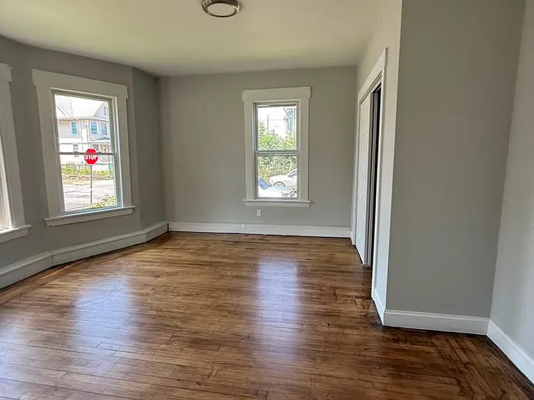690 William St #1 — Photo 2