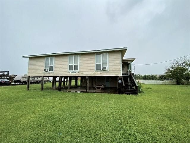 1st image of 1106 W Canal Dr