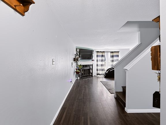 4th image of 3425 Summer Breeze Ln