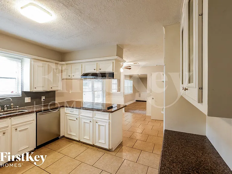 25603 Pecan Valley Cir — Photo 6