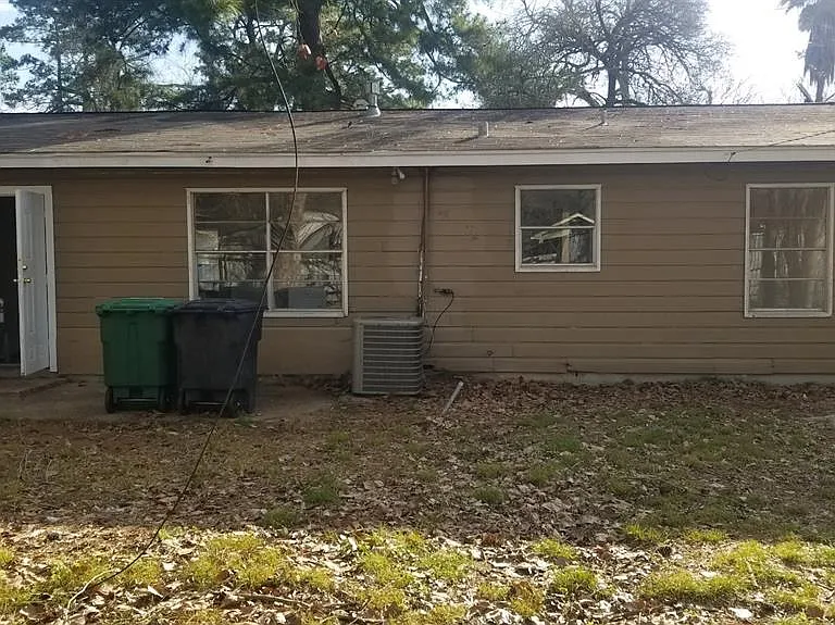 14911 Grand Prairie Dr — Photo 9