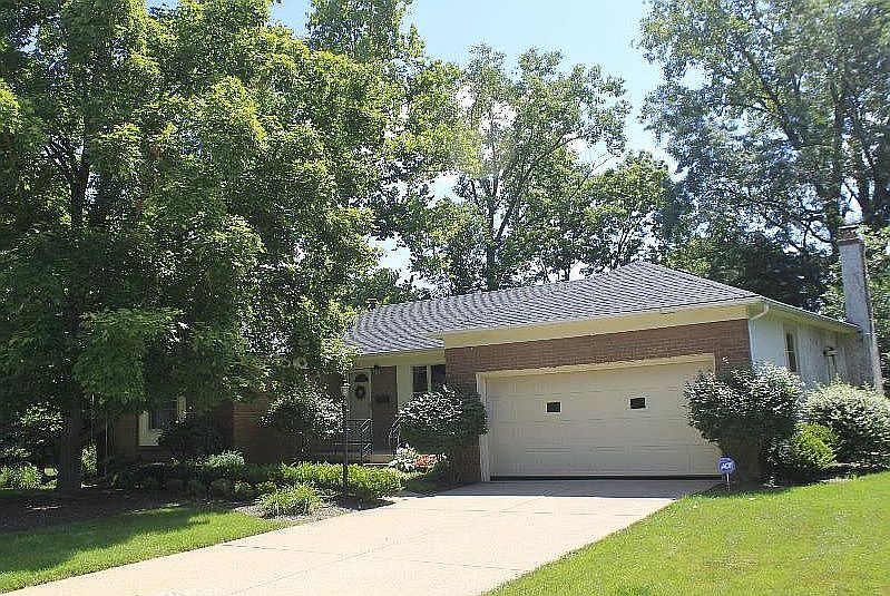 1st image of 444 Anthony Ct
