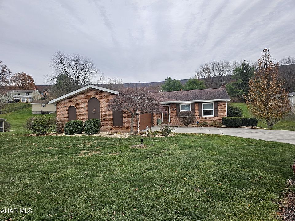 1st image of 1855 Dixie Ln