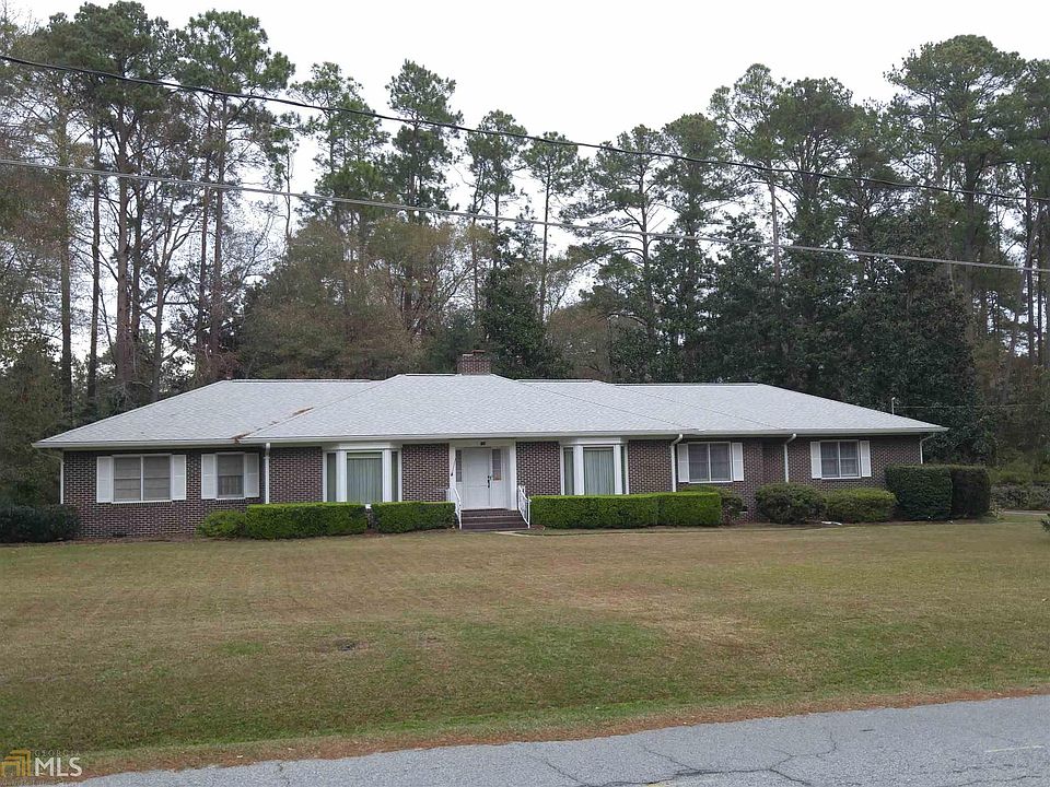 1st image of 104 Woodlawn Dr