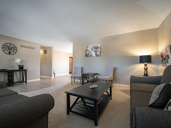 3rd image of 538 Osage Dr