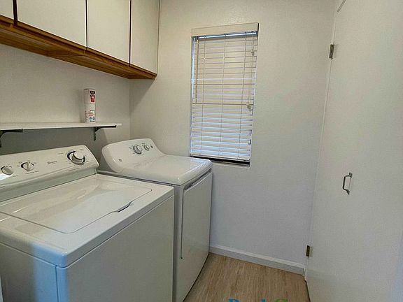 4th image of 1600 Carmel Dr APT 21