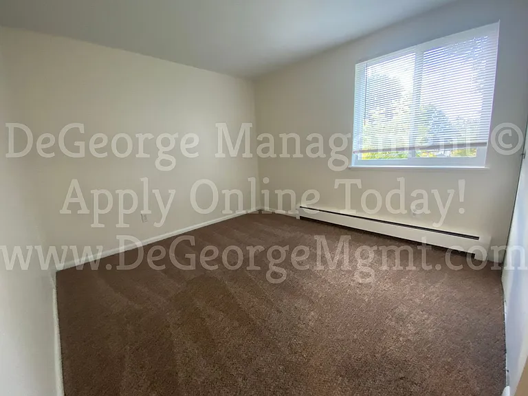 Avalon Apartments — Photo 22
