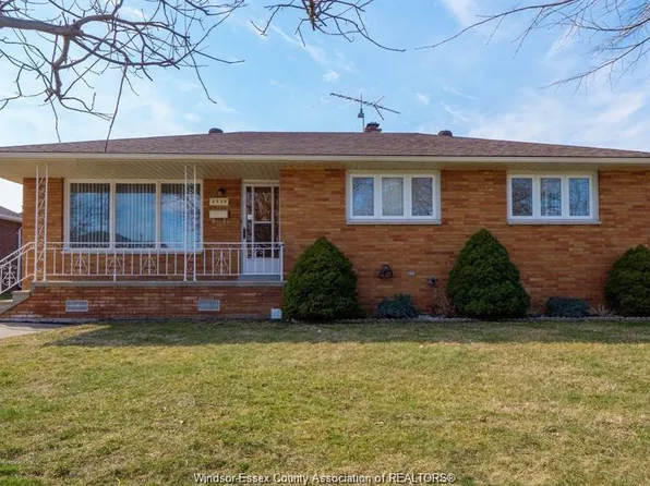 2929 Austen Dr, Windsor, ON N8T 1Z4