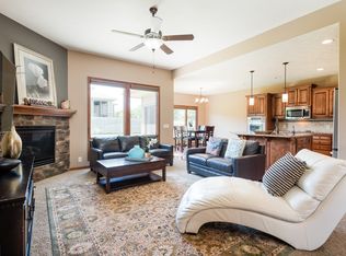 18915 Leavenworth St, Elkhorn, NE 68022