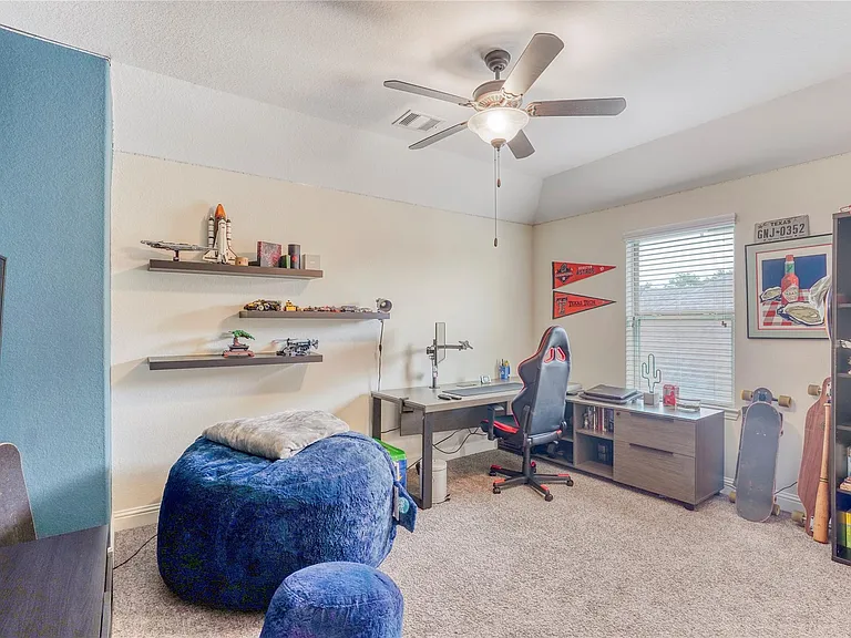 6318 Sunstone Fls — Photo 13