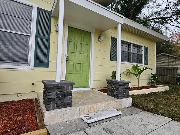 2922 Shore Dr — Photo 16