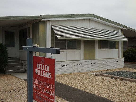 2nd image of 138 Gardenia Ave