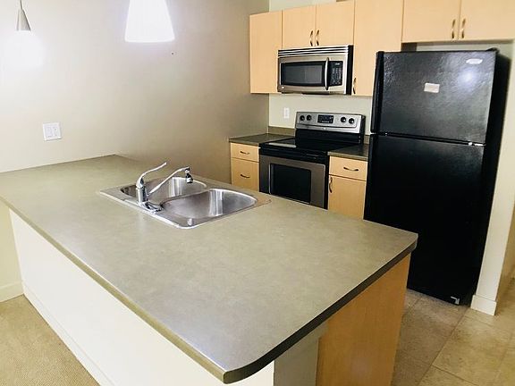 2nd image of 136 Sandpiper Rd #108