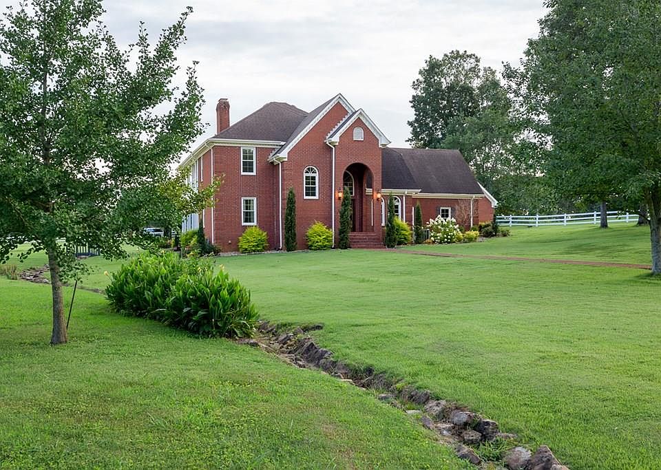 1st image of 106 E Meadow Hill Dr