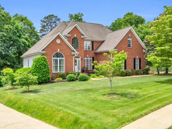 1028 Ivy Manor Ct, Hixson, TN 37343