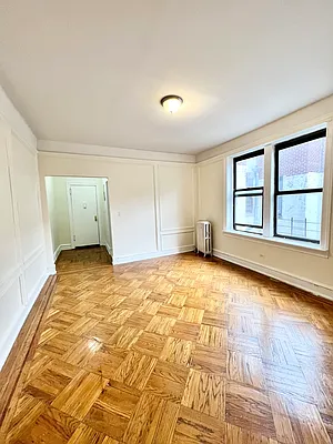 Rented by A&E Real Estate Management | media 16