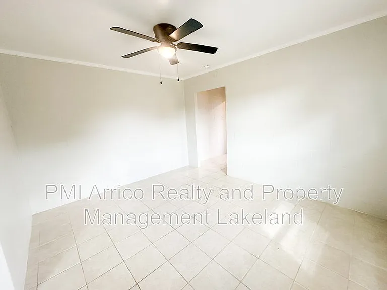 324 Pearl St #2 — Photo 6