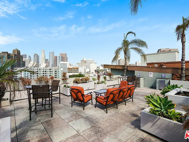 100 S Alameda St #267 — Photo 16