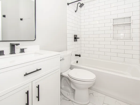 118 Camelot Ct, Blacksburg, VA 24060