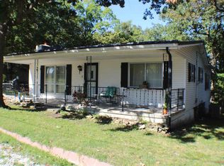 26816 Carefree Ln, Warsaw, MO 65355