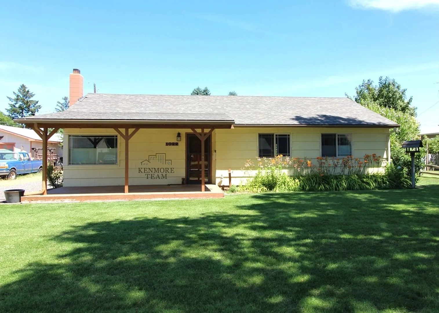 3 Bedroom, 1 Bath Home in Central Richland — Photo 1