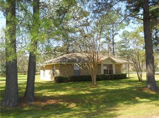 12723 Robin Ln, Willis, TX 77378