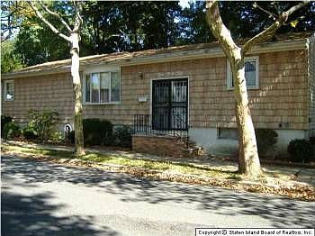 1st image of 444 N Railroad Ave