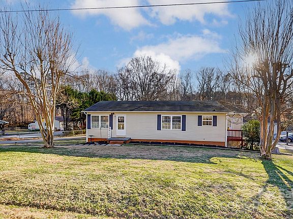2nd image of 206 Cruse Cir