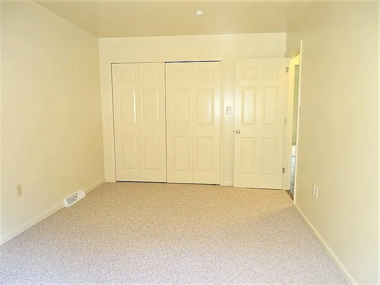 1536 W Main St #G — Photo 8