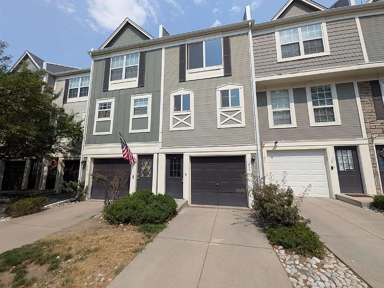 11806 E Kepner Dr — Photo 1