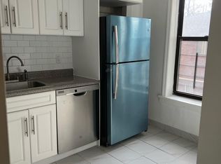 35-03 169th St #2B, Flushing, NY 11358