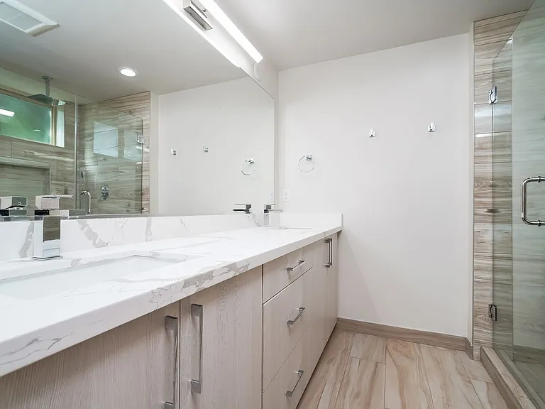 5616C California Ave SW — Photo 15
